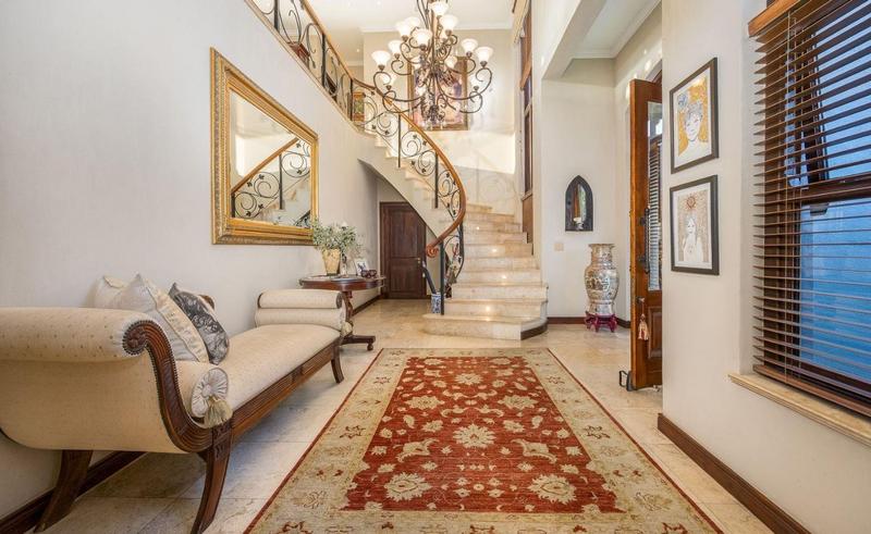 6 Bedroom Property for Sale in Klein Zevenwacht Western Cape